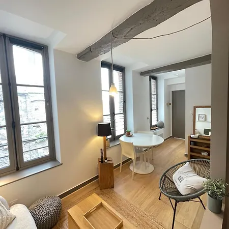 דירה Hyper Centre, Perle Rare Et Chic Urbain דייפ