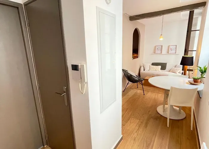 Hyper Centre, Perle Rare Et Chic Urbain * Dieppe